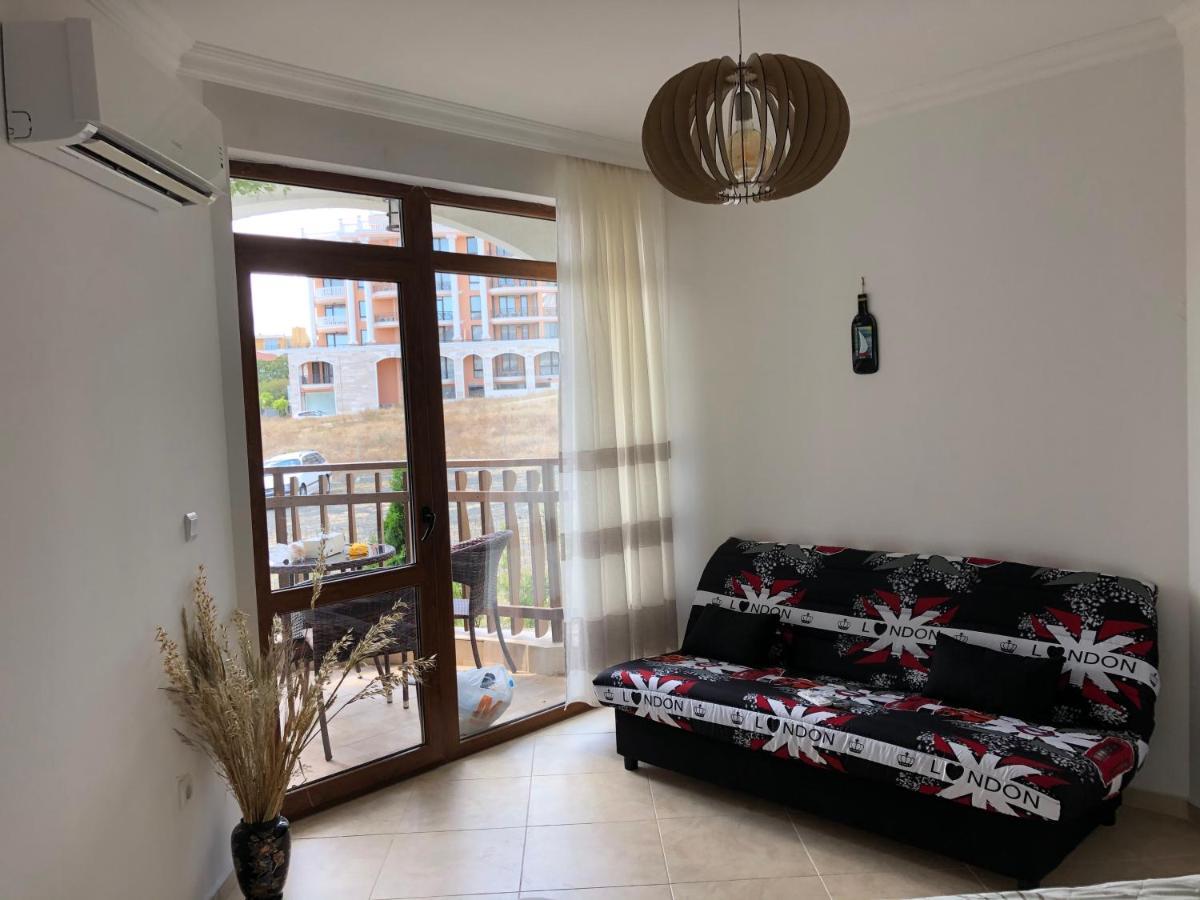 Apartmán Fregata Complex Marina Sveti Vlas Exteriér fotografie